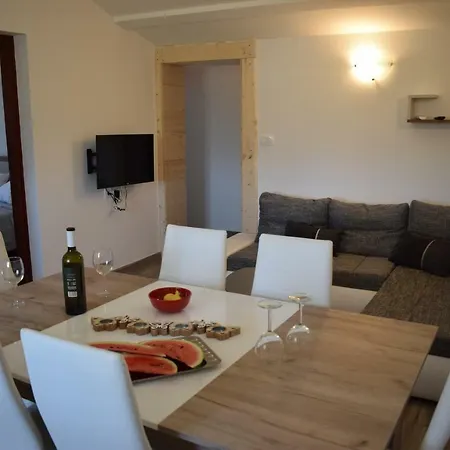 Apartment Apartman San 1